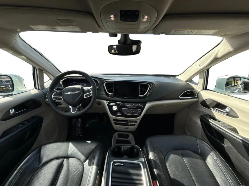 2022 Chrysler - Image 11 of 12