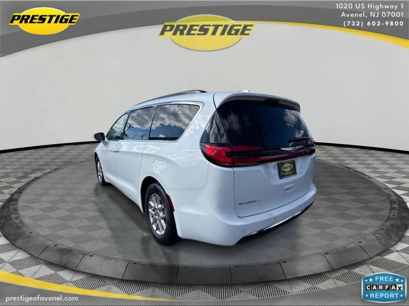 2022 Chrysler - Image 7 of 12