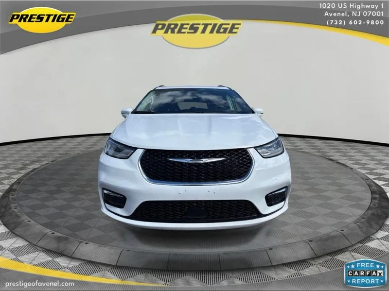 2022 Chrysler - Image 2 of 12