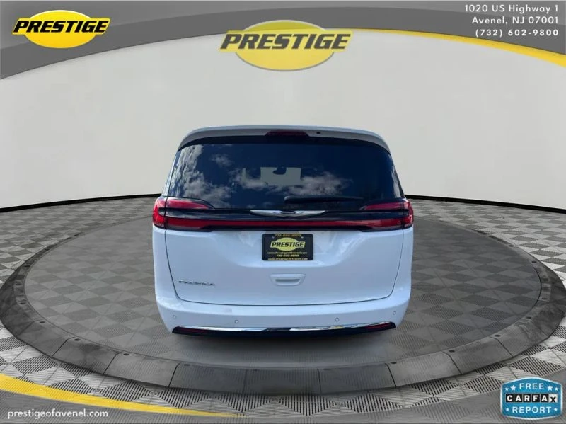 2022 Chrysler - Image 6 of 12