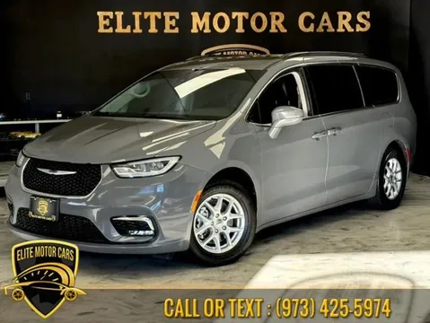 2022 Chrysler Pacifica Touring L
