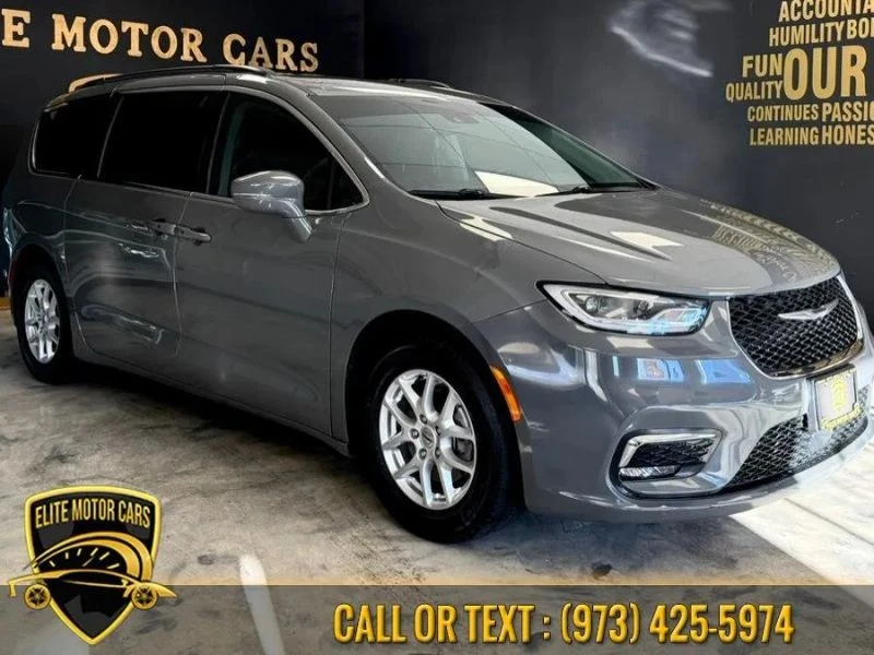 2022 Chrysler - Image 4 of 12