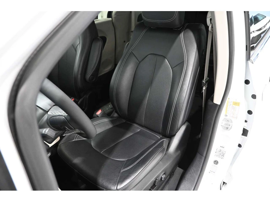 2022 Chrysler - Image 14 of 21