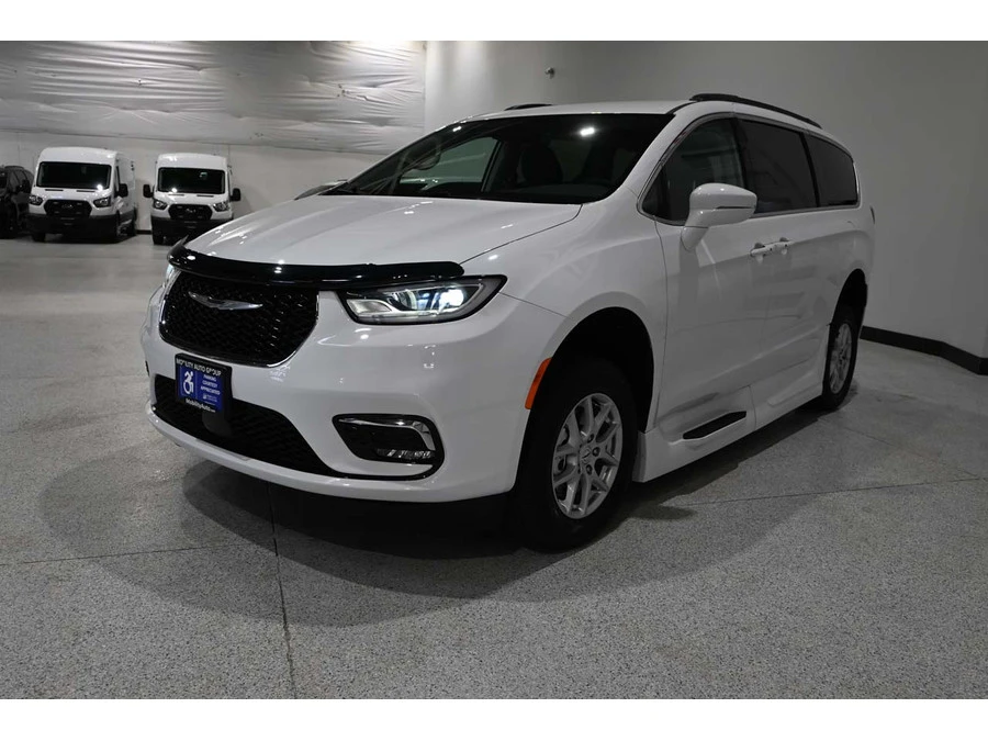2022 Chrysler - Image 10 of 21