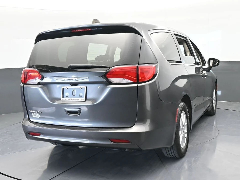 2022 Chrysler - Image 5 of 12