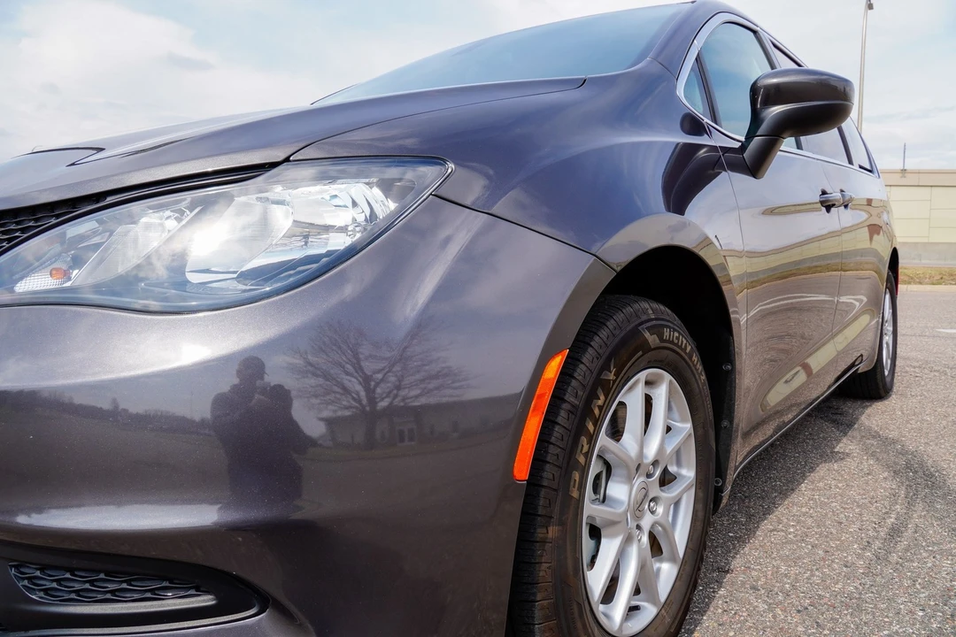 2022 Chrysler - Image 22 of 31