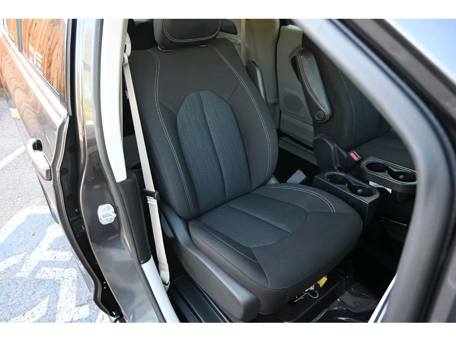 2022 Chrysler - Image 16 of 21