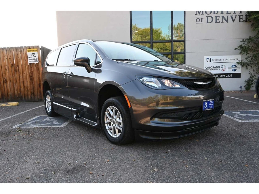 2022 Chrysler - Image 3 of 12