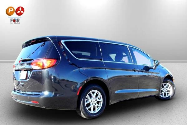 2022 Chrysler - Image 2 of 21