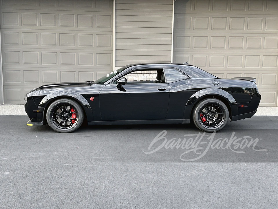 2022 Dodge Challenger SRT Hellcat 3rd Gen - Image 19 of 25