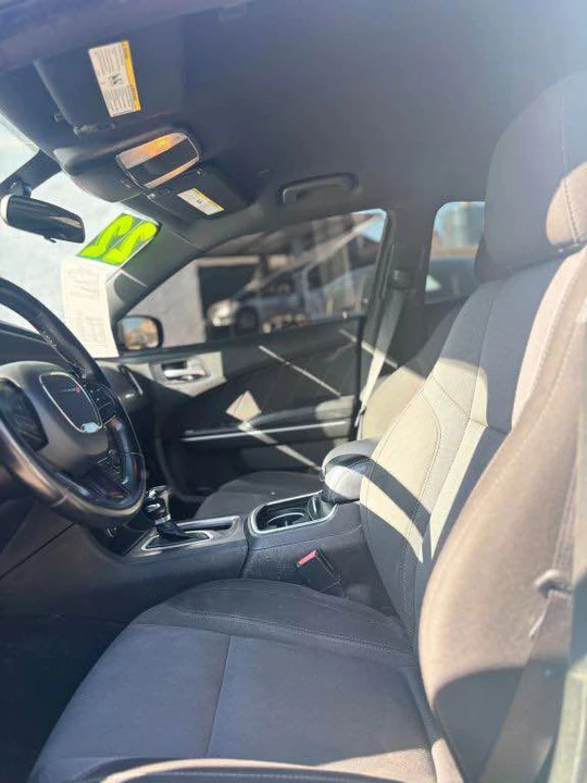2022 Dodge Charger 8th Gen - Image 9 of 10
