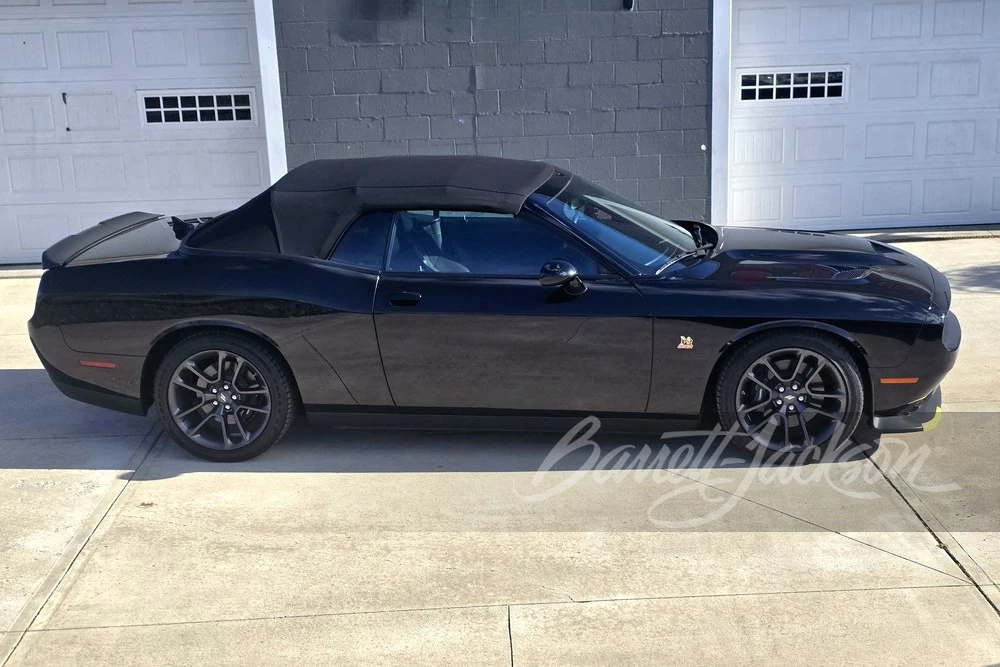 2022 Dodge Challenger SRT8 & 392 3rd Gen - Image 19 of 30