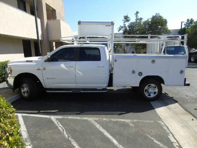 2022 Ram Heavy Duty - Image 2 of 2