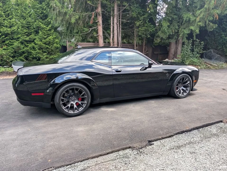2022 Dodge Challenger 3rd Gen - Image 10 of 13