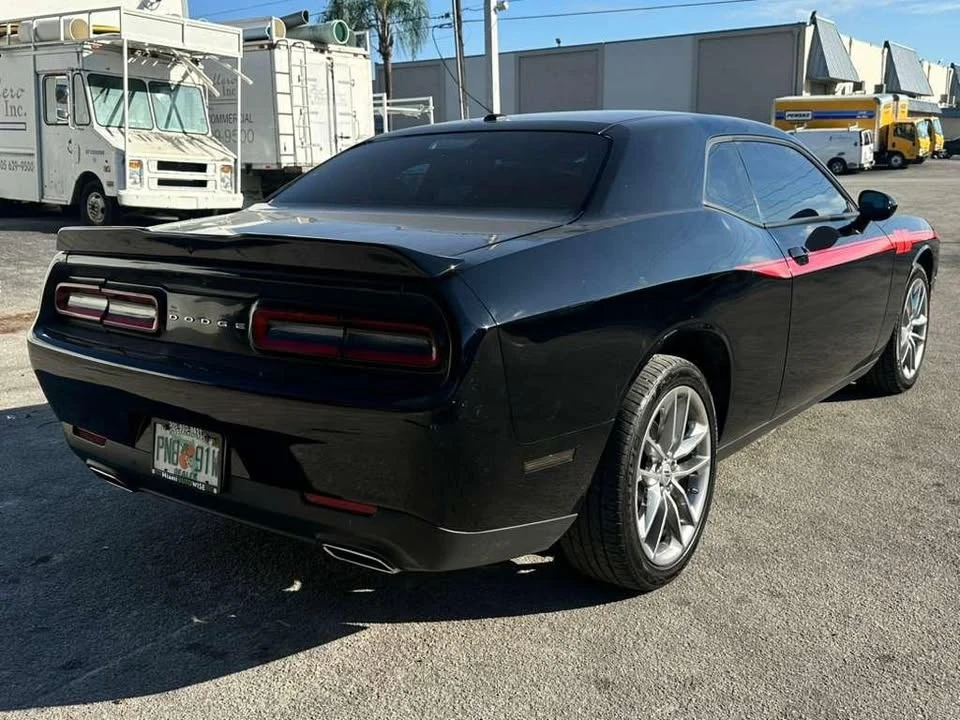 2022 Dodge Challenger 3rd Gen - Image 4 of 11