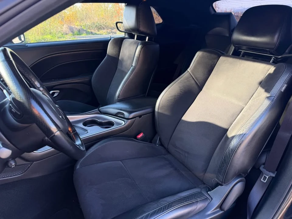 2022 Dodge Challenger 3rd Gen - Image 9 of 10