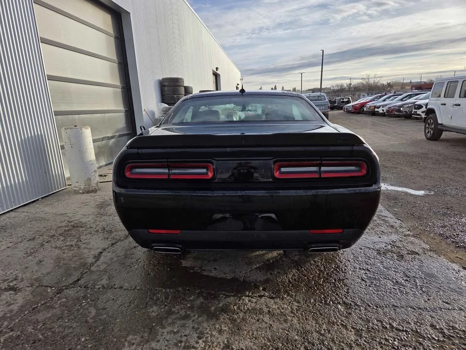 2022 Dodge Challenger - Image 4 of 11