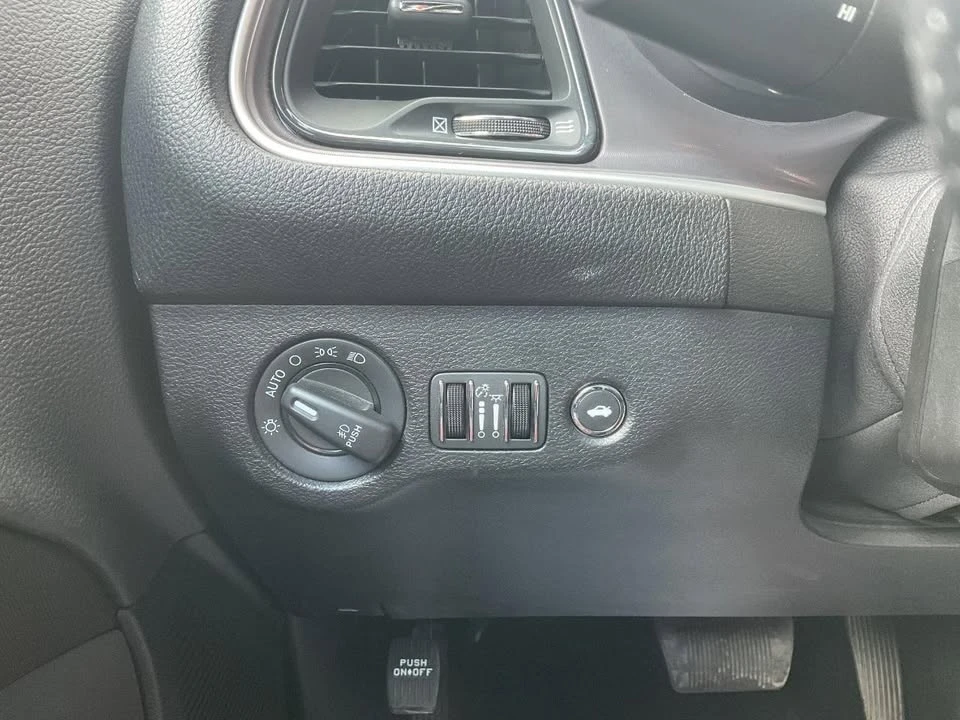 2022 Dodge Challenger 3rd Gen - Image 10 of 20