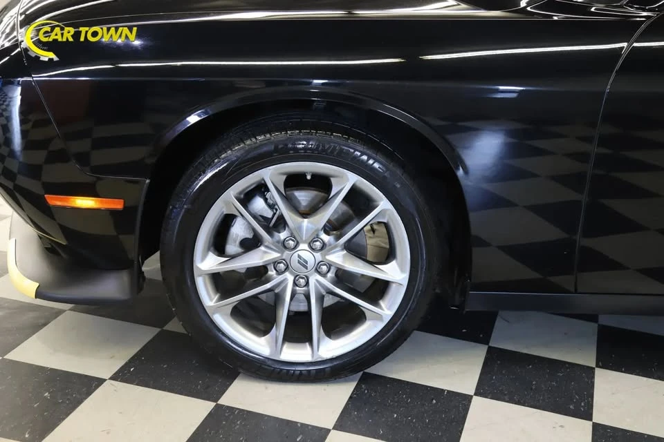 2022 Dodge Challenger 3rd Gen - Image 19 of 20