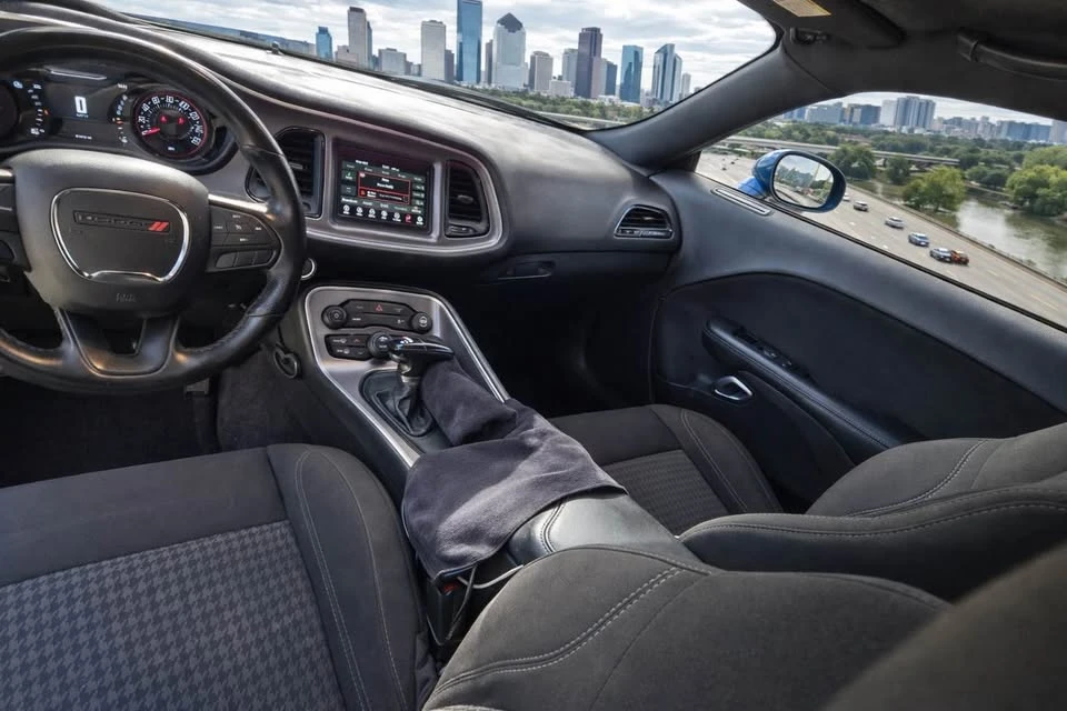 2022 Dodge Challenger 3rd Gen - Image 7 of 10