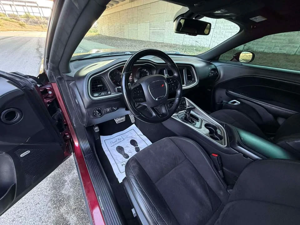2022 Dodge Challenger 3rd Gen - Image 14 of 17