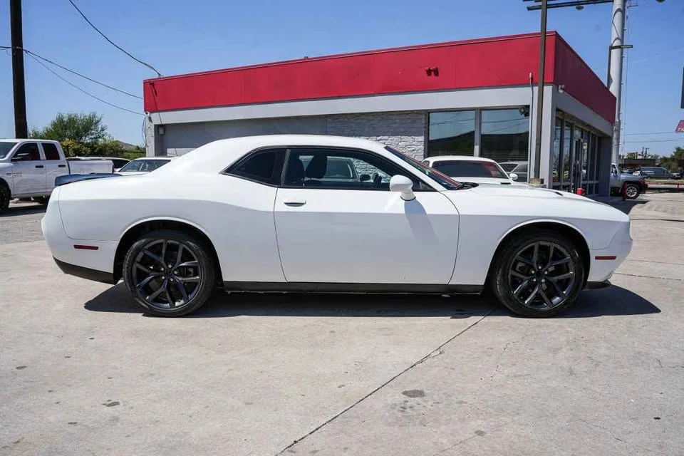 2022 Dodge Challenger 3rd Gen - Image 8 of 14