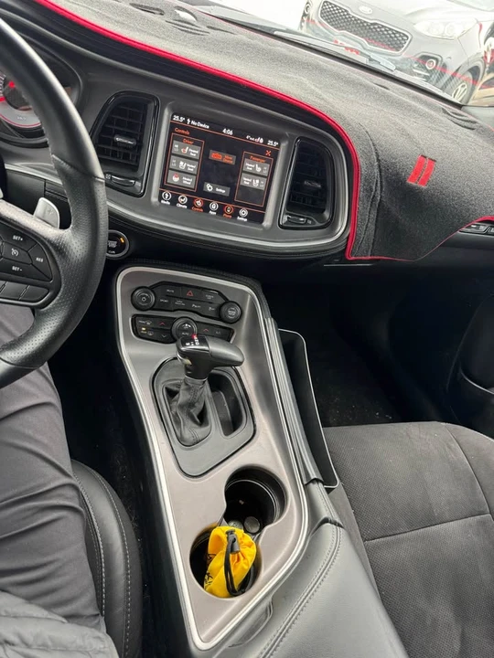 2022 Dodge Challenger 3rd Gen - Image 18 of 19