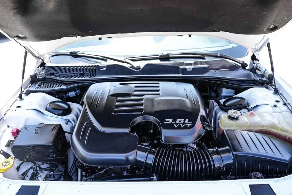 2022 Dodge Challenger 3rd Gen - Image 4 of 14