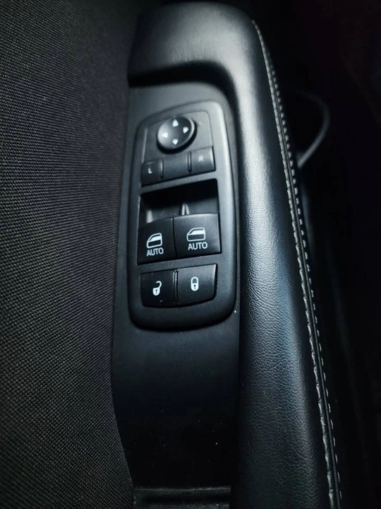 2022 Dodge Challenger 3rd Gen - Image 18 of 19