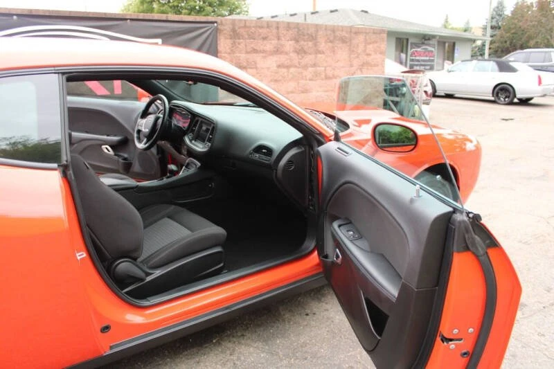 2022 Dodge Challenger 3rd Gen - Image 12 of 20