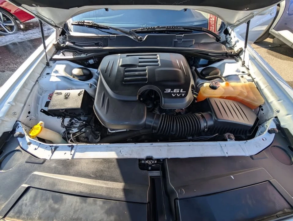 2022 Dodge Challenger 3rd Gen - Image 10 of 20
