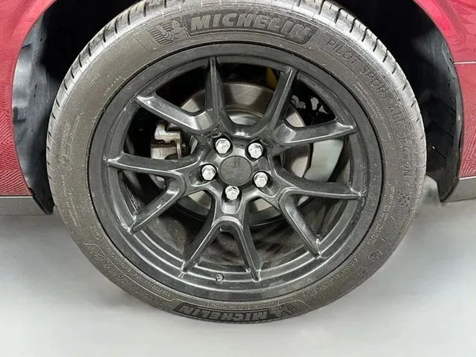 2022 Dodge Challenger 3rd Gen - Image 19 of 20