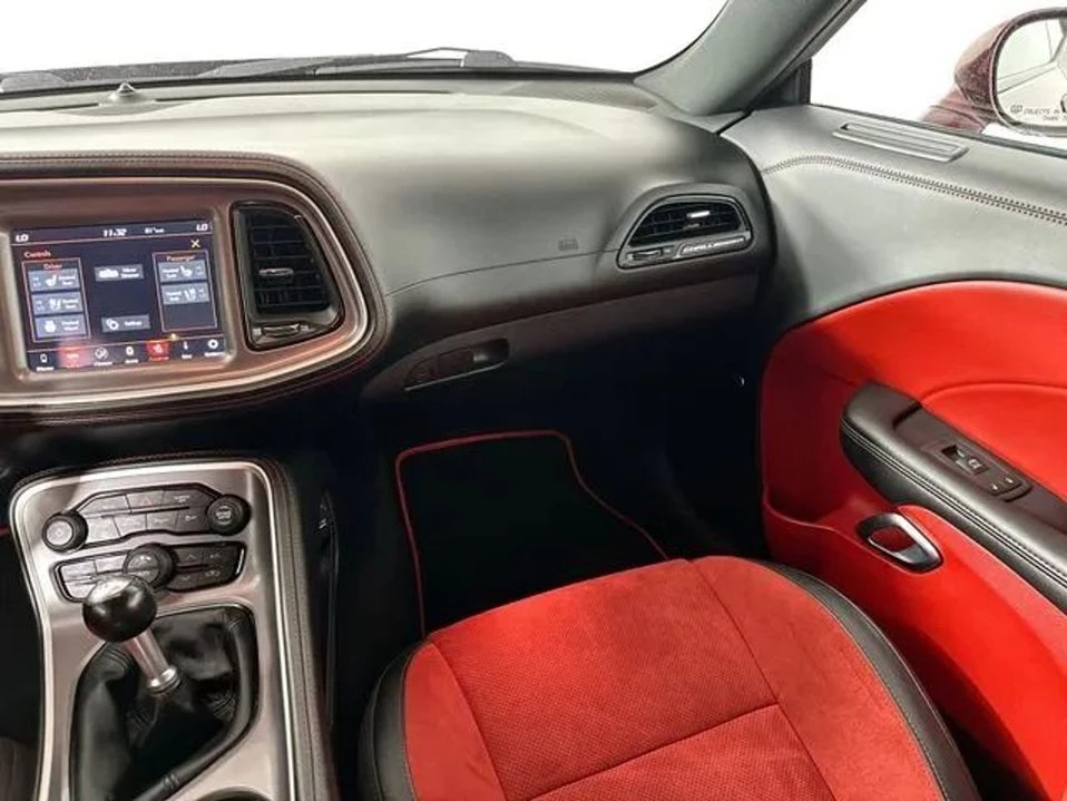 2022 Dodge Challenger 3rd Gen - Image 15 of 20