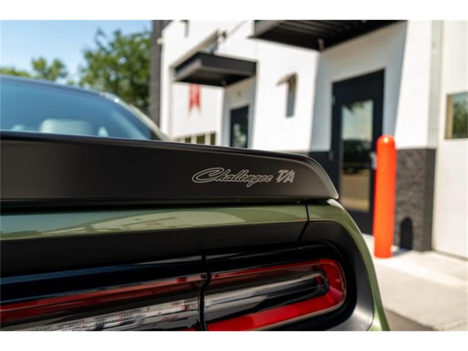 2022 Dodge Challenger 3rd Gen - Image 11 of 31