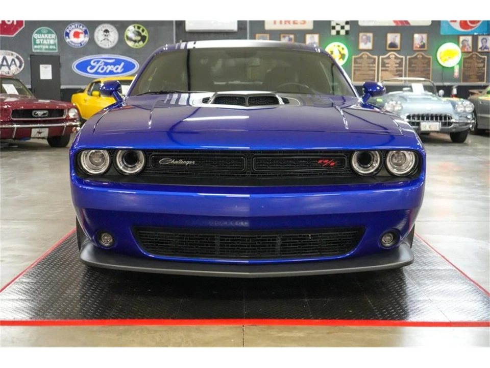 2022 Dodge Challenger 3rd Gen - Image 25 of 31
