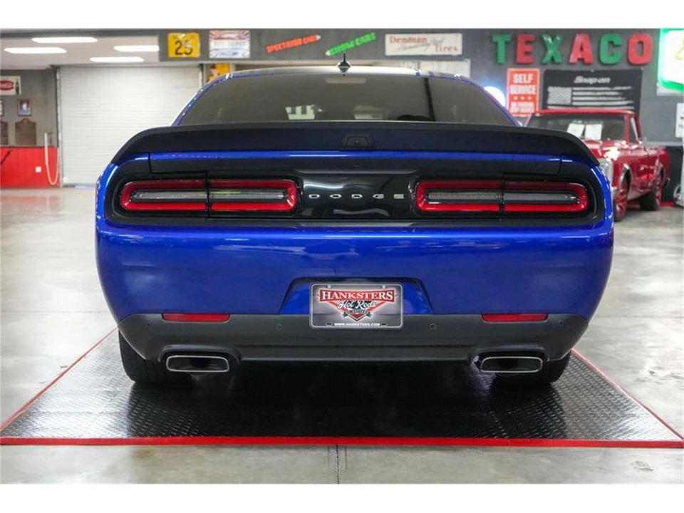 2022 Dodge Challenger 3rd Gen - Image 21 of 31
