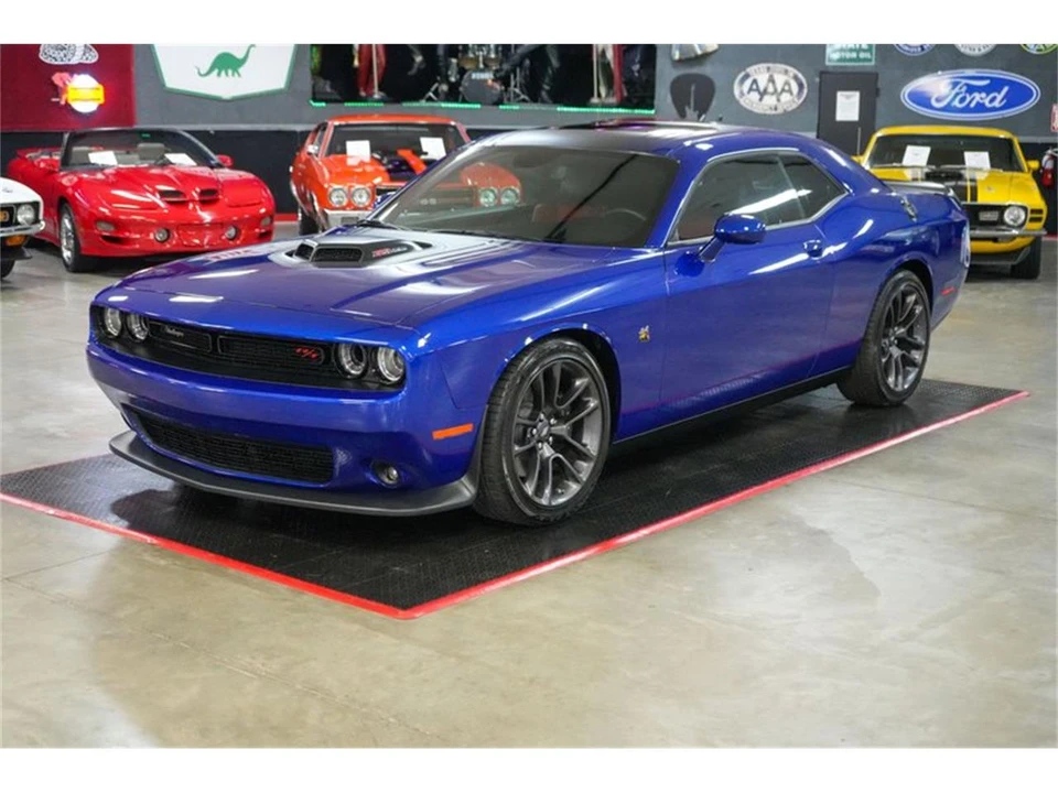 2022 Dodge Challenger 3rd Gen - Image 2 of 31