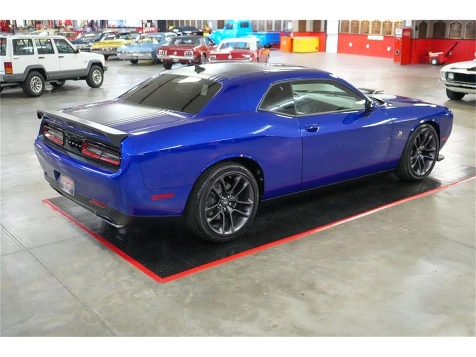 2022 Dodge Challenger 3rd Gen - Image 14 of 31