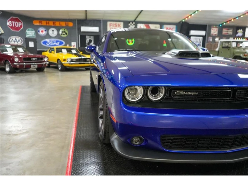 2022 Dodge Challenger 3rd Gen - Image 28 of 31