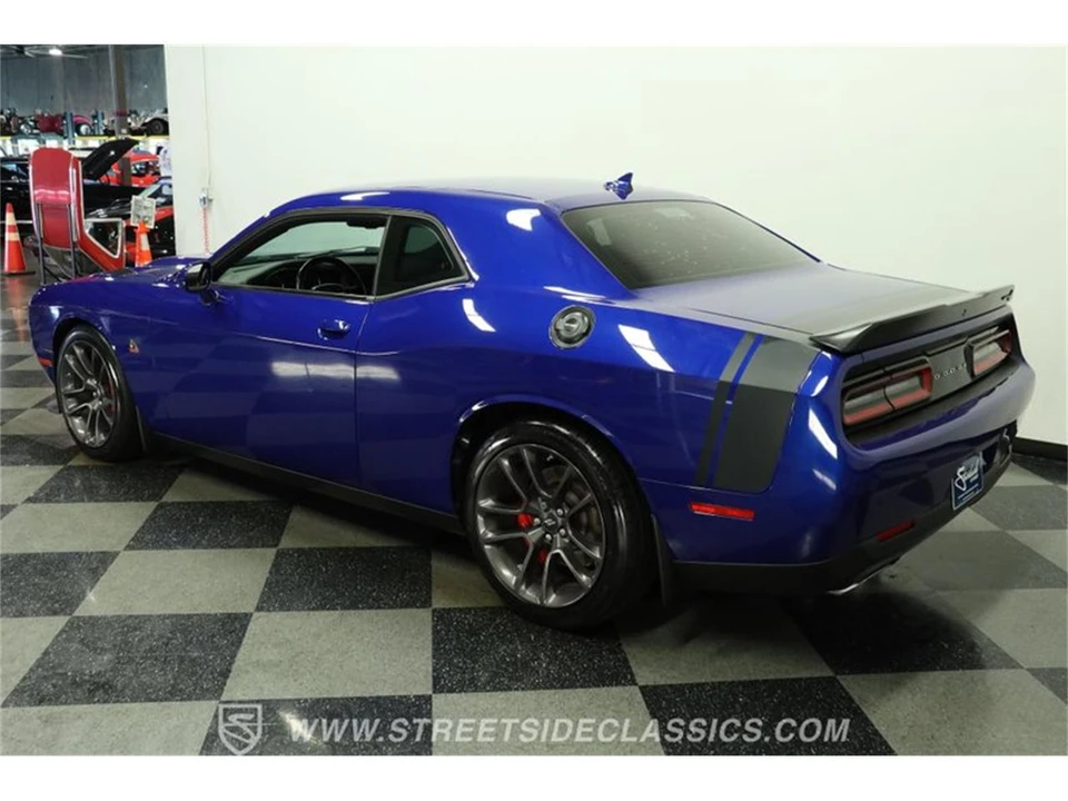 2022 Dodge Challenger 3rd Gen - Image 7 of 31