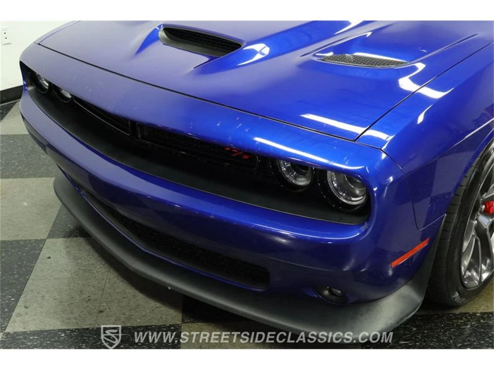 2022 Dodge Challenger 3rd Gen - Image 19 of 31