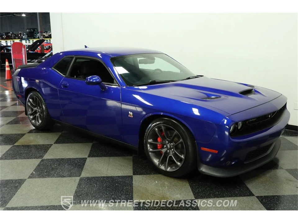 2022 Dodge Challenger 3rd Gen - Image 14 of 31