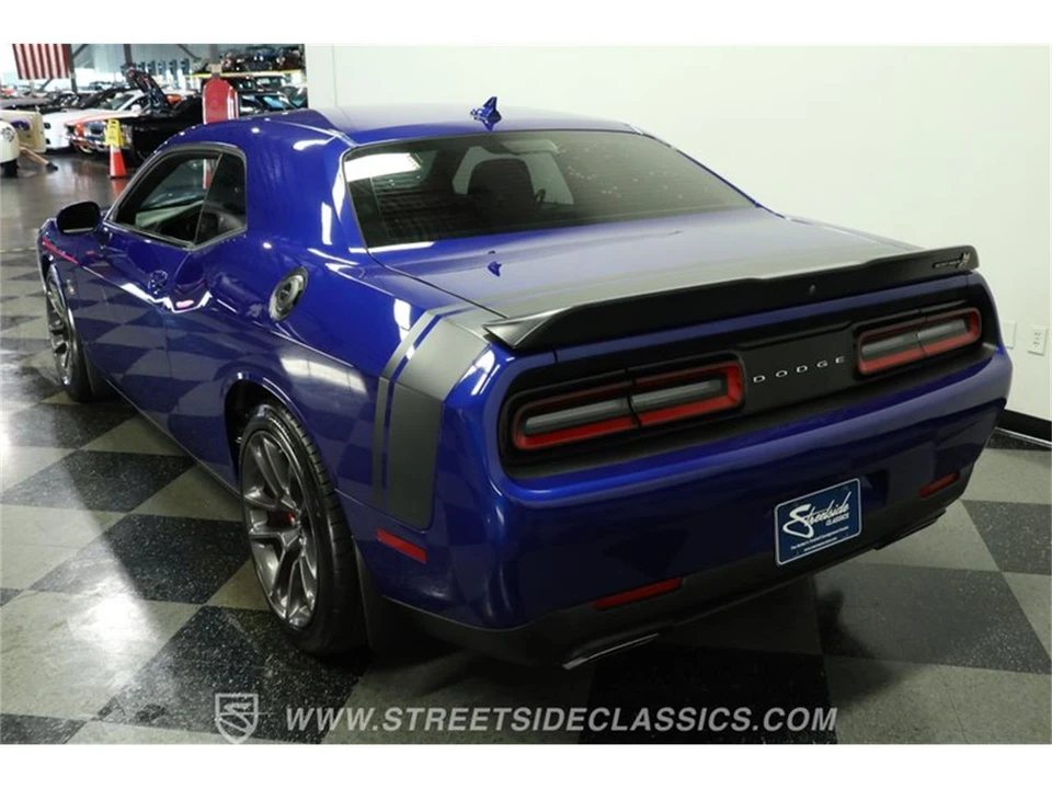 2022 Dodge Challenger 3rd Gen - Image 8 of 31