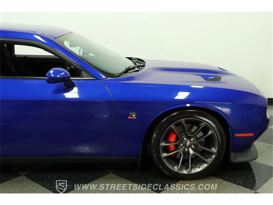 2022 Dodge Challenger 3rd Gen - Image 29 of 31
