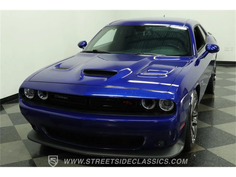 2022 Dodge Challenger 3rd Gen - Image 17 of 31