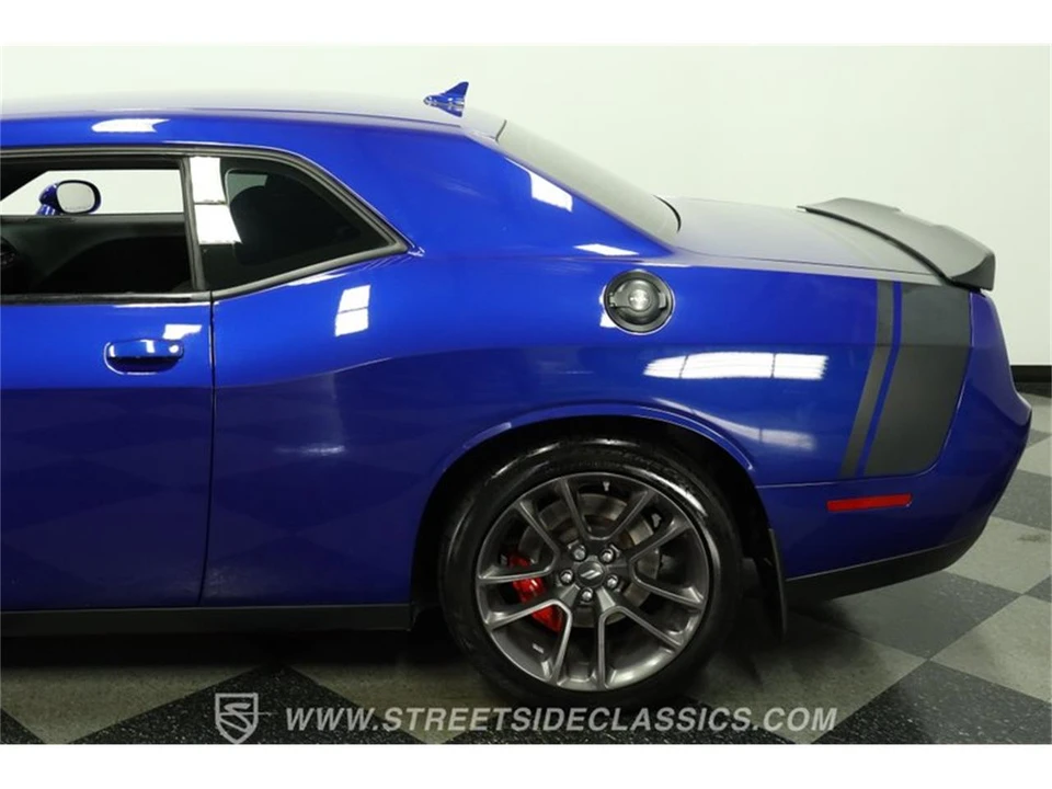 2022 Dodge Challenger 3rd Gen - Image 24 of 31