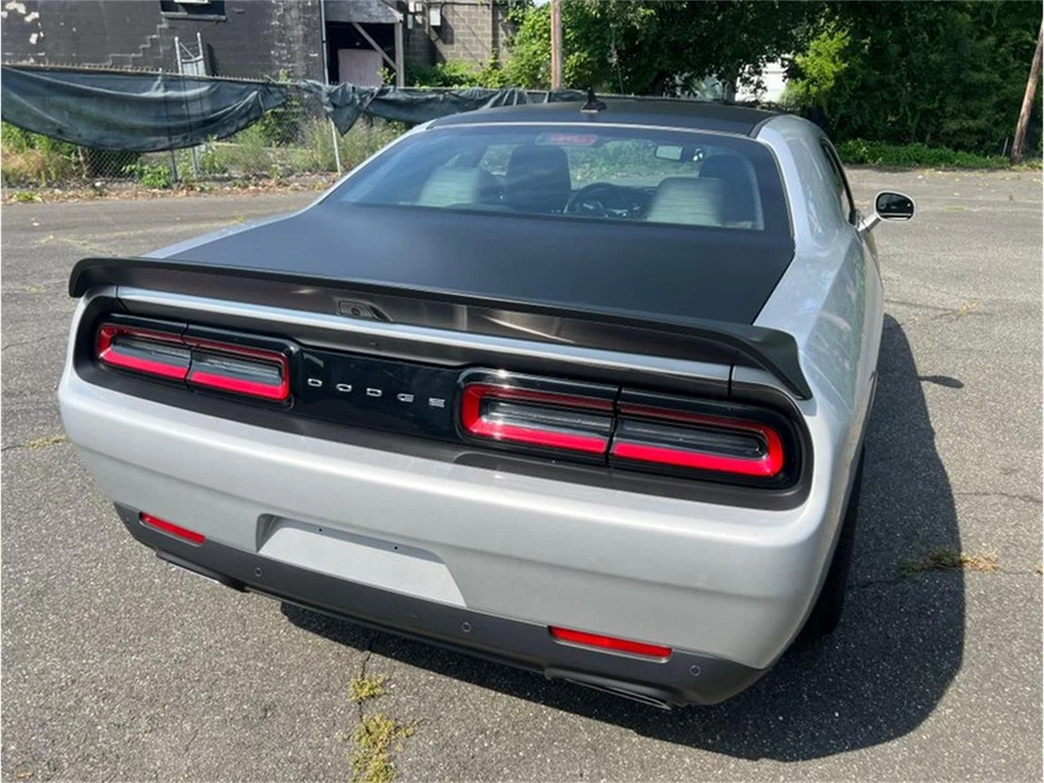 2022 Dodge Challenger 3rd Gen - Image 19 of 31