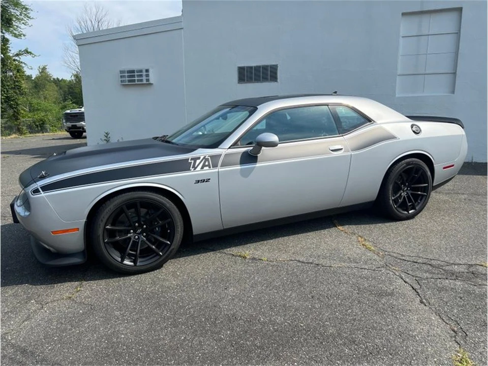 2022 Dodge Challenger 3rd Gen - Image 8 of 31