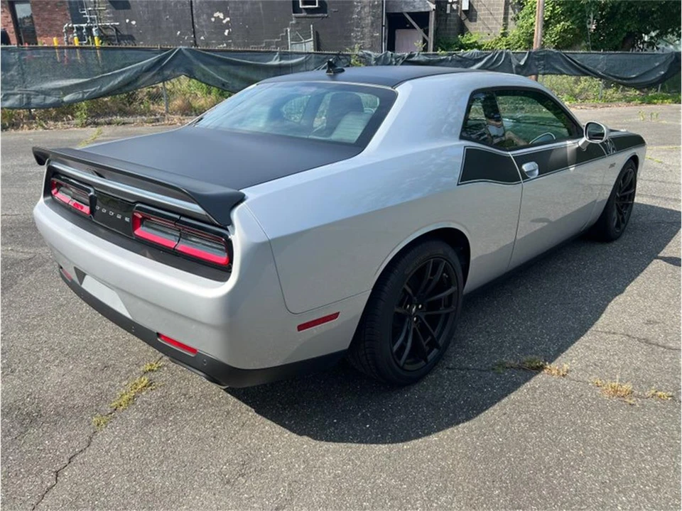 2022 Dodge Challenger 3rd Gen - Image 20 of 31