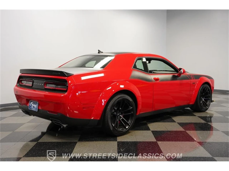 2022 Dodge Challenger 3rd Gen - Image 11 of 31